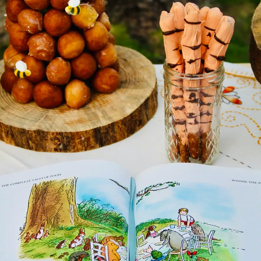 Tigger Tail chocolate dipped pretzels — Winnie the Pooh recipes